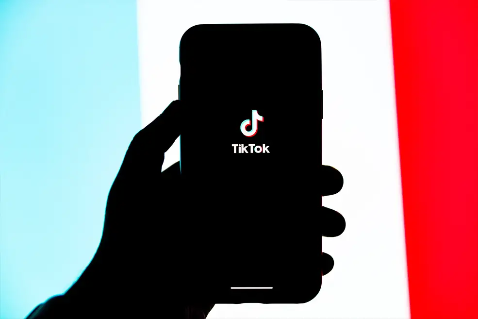 Tiktok: 8 Ways to Promote YOUR Music Independently in 2022